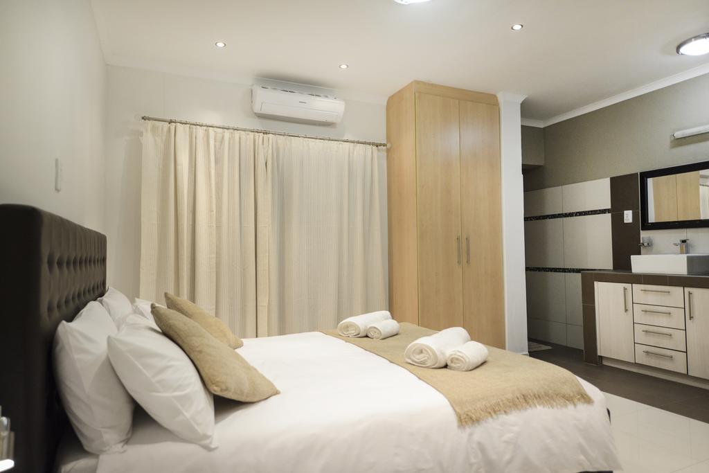 Discovery Guest House Windhoek Room photo