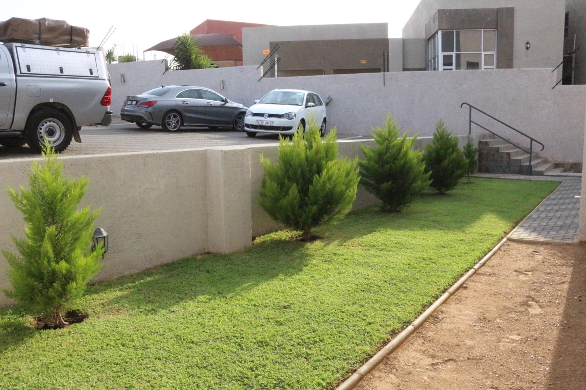 Discovery Guest House Windhoek Exterior photo