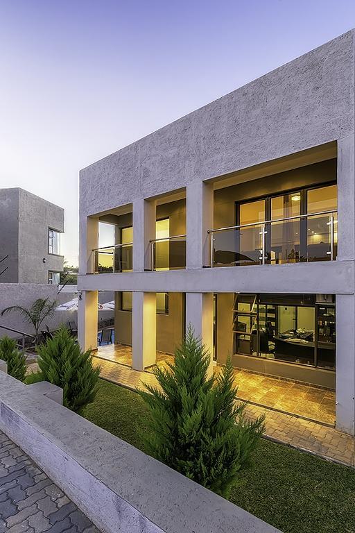 Discovery Guest House Windhoek Exterior photo