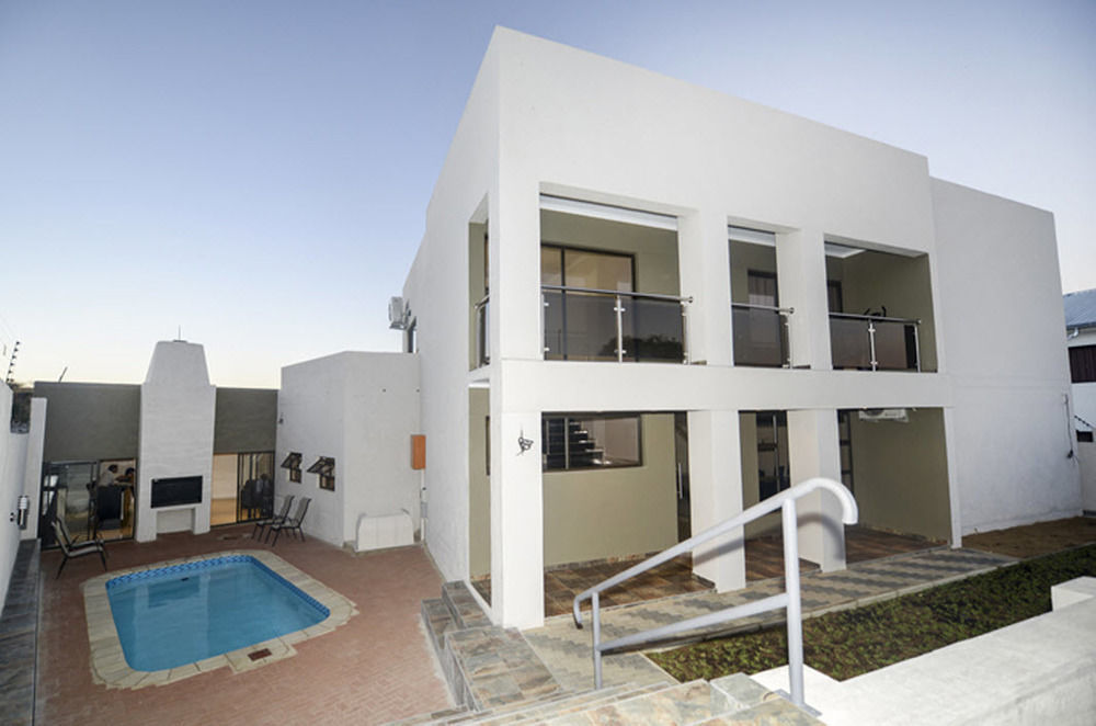 Discovery Guest House Windhoek Exterior photo