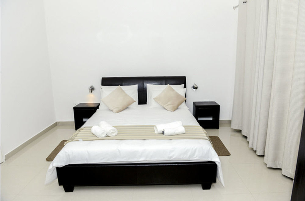 Discovery Guest House Windhoek Exterior photo