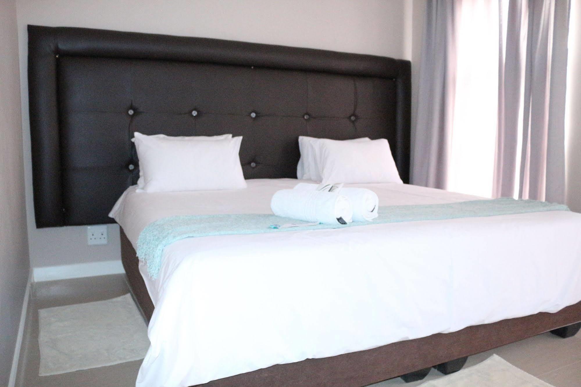 Discovery Guest House Windhoek Exterior photo